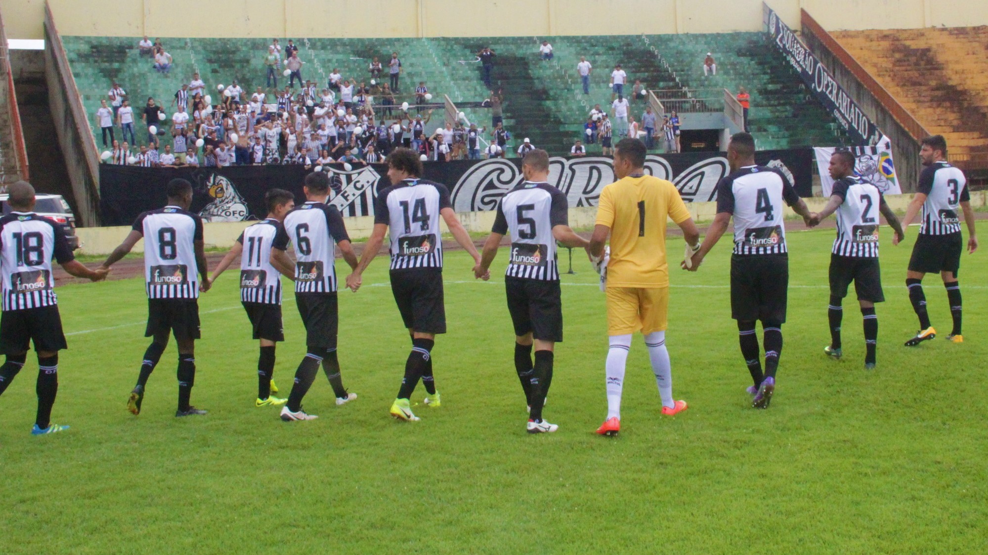 DAC abre venda de ingressos para jogo decisivo de domingo no Douradão